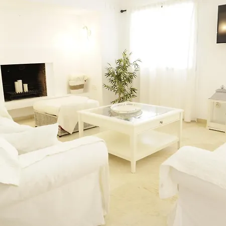 Gardenias Puerto Banus By Houselogy