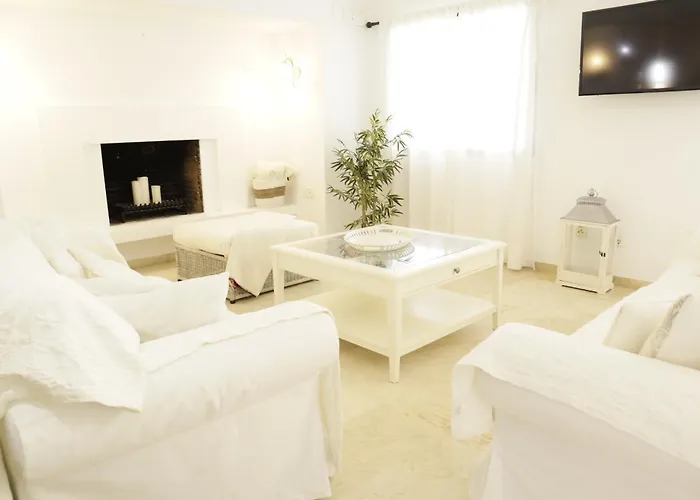 Gardenias Puerto Banus By Houselogy